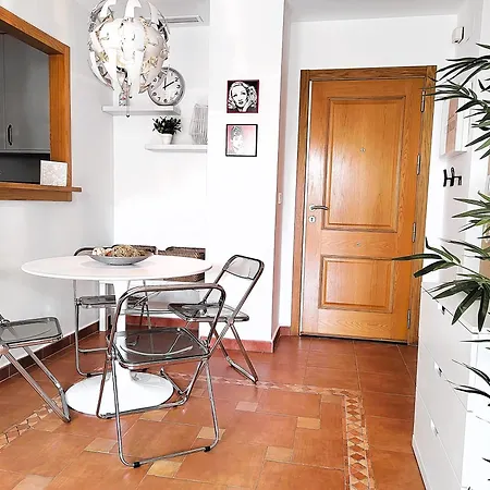 Lid Apartment *